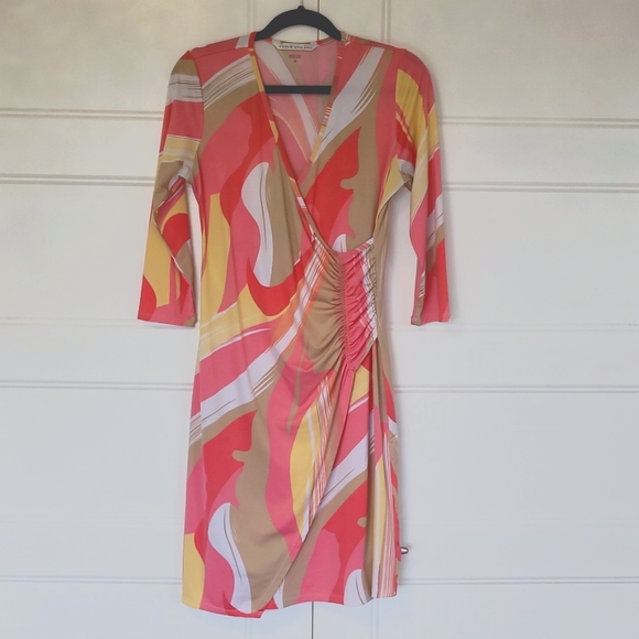 2 for $25 Lightweight 3/4 sleeve size S Dress - Picture 1 of 6